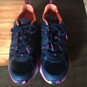 Sketchers Max Cushioning Elite.